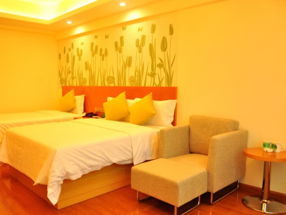 Фото GreenTree Alliance Sanya Jiyang District Yalongwan Road Hotel