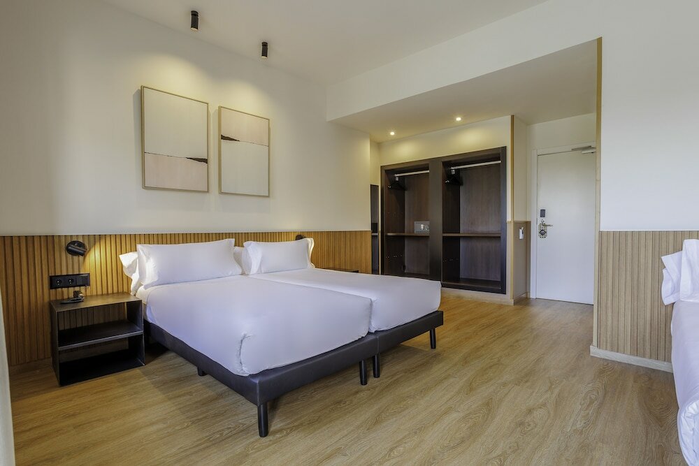 Фото Acta Madfor