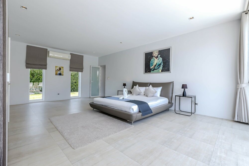 Фото Luxury Modern 4 Br Pool Villa - Ph111