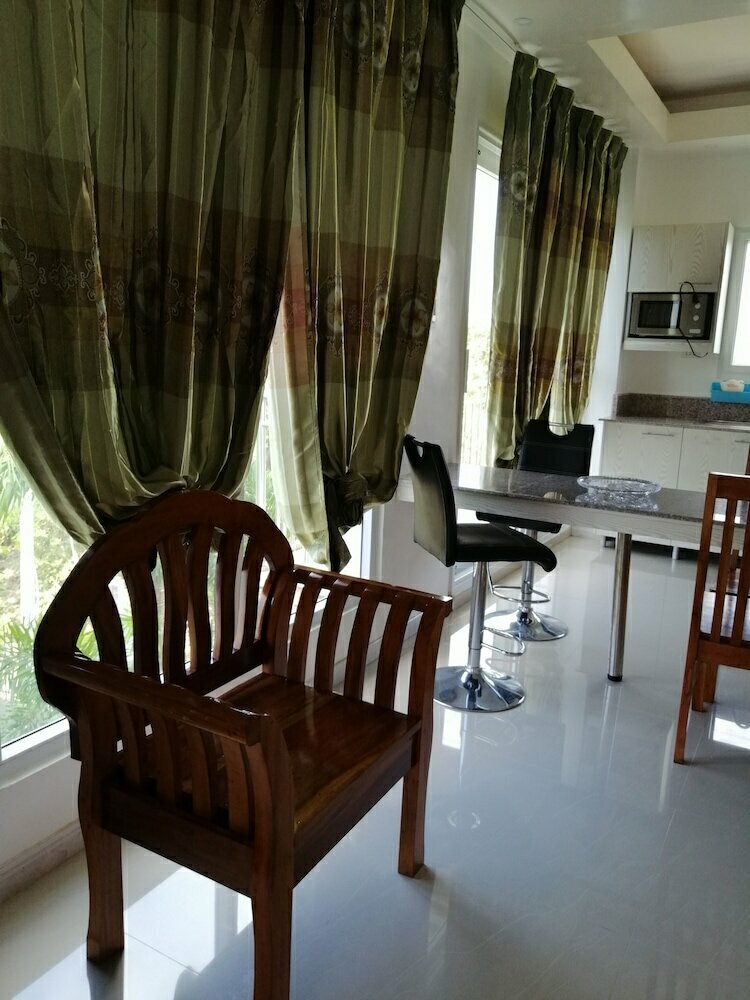 Hotel Magdalene Apartment, Province of Cebu, photo