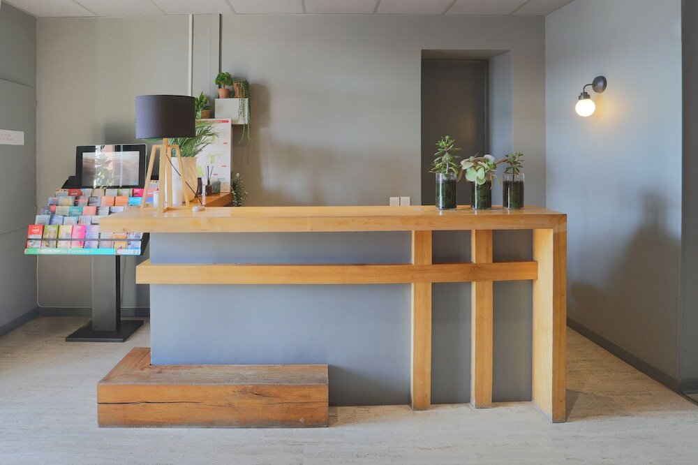 Фото L'Aptois Hotel