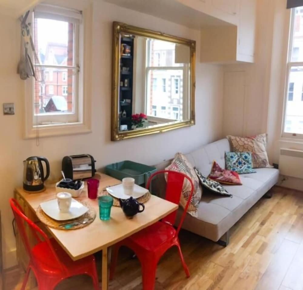 Фото 46 Harrington Gardens