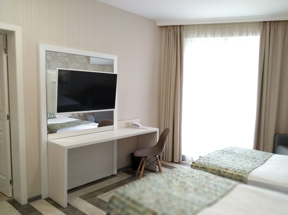 Фото Luxury Apartment in Garden of Eden