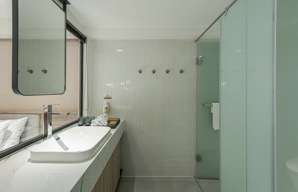 Фото Spring's Rhapsody Hotel