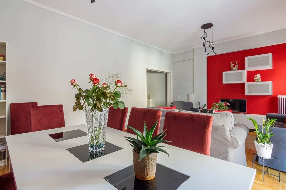 Фото Adorable 2 Bedrooms Apartment in Athens