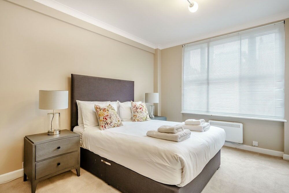 Фото Hill Street Mayfair Apartments