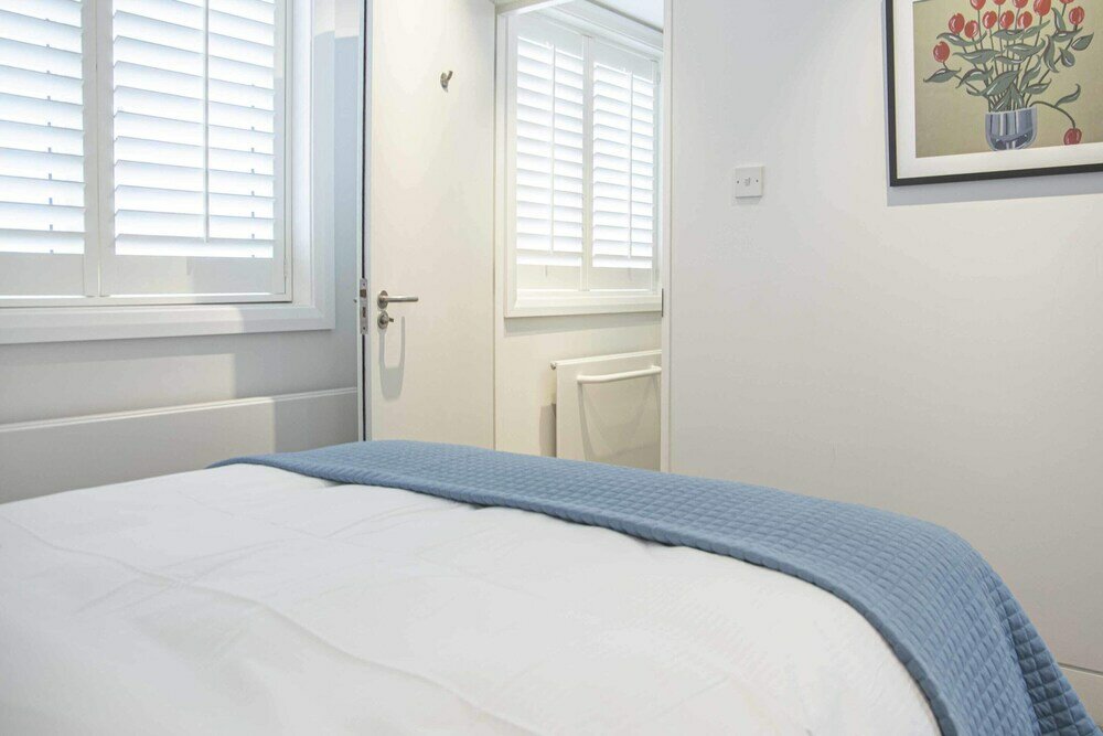 Фото Stunning Rare Soho Gem