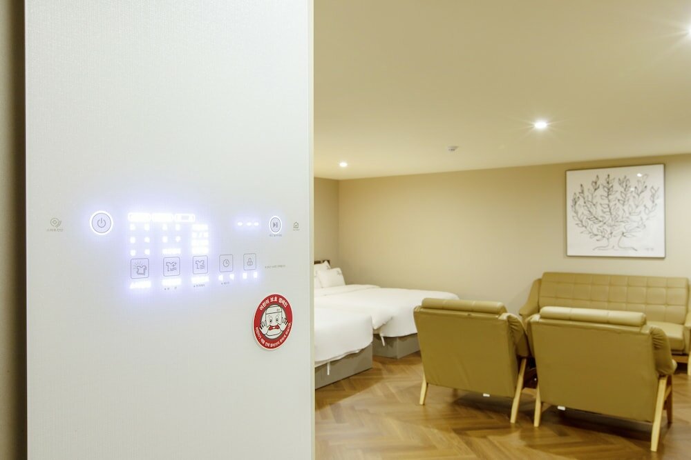 Фото Brown Dot Hotel Minam