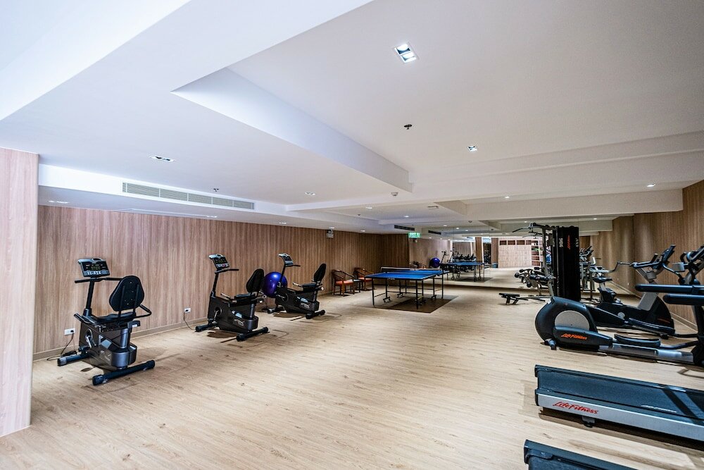 Фото Courtyard by Marriott Phuket Patong Beach Resort