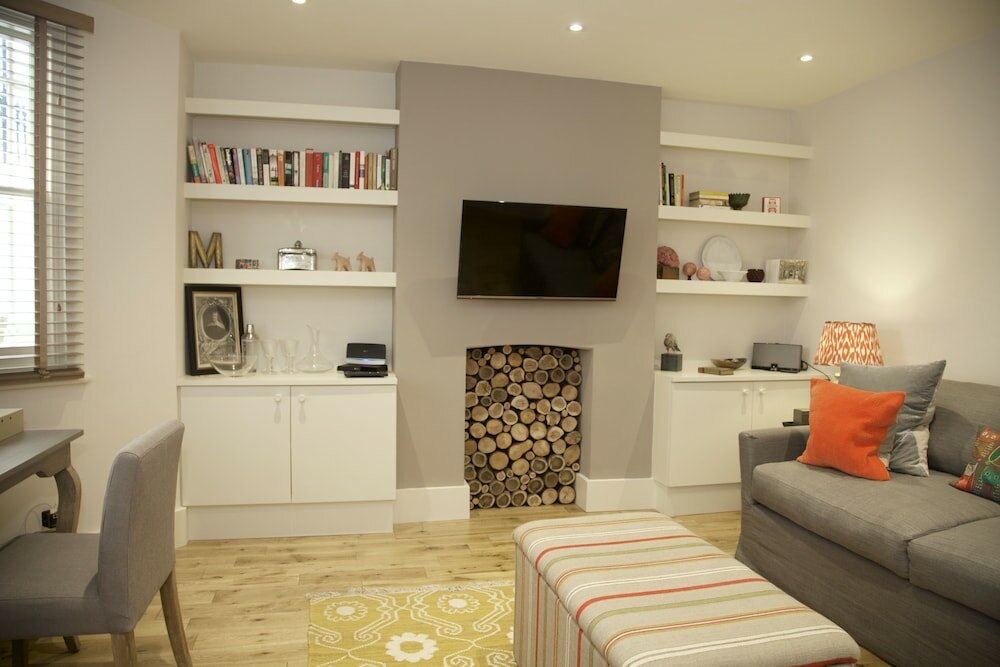 Фото 1 Bedroom Apartment near Kings Road