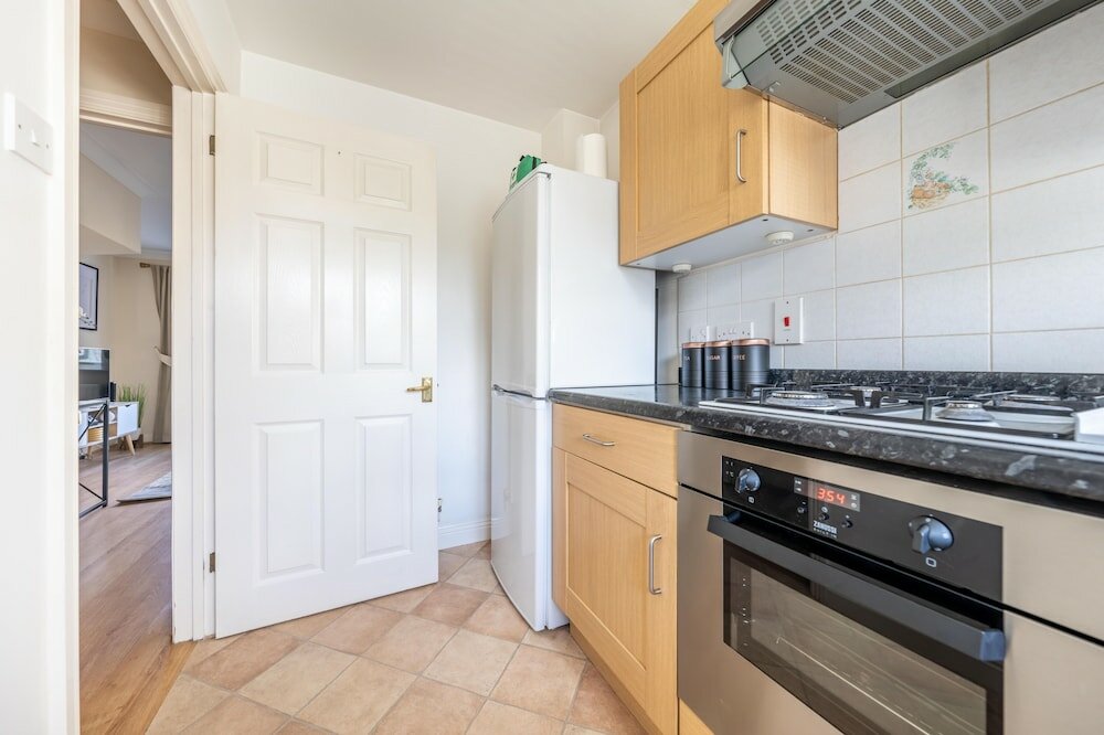 Фото Pierocks Wickets Luxury Entire House, Free Parking and Wi-fi in Maidenhead