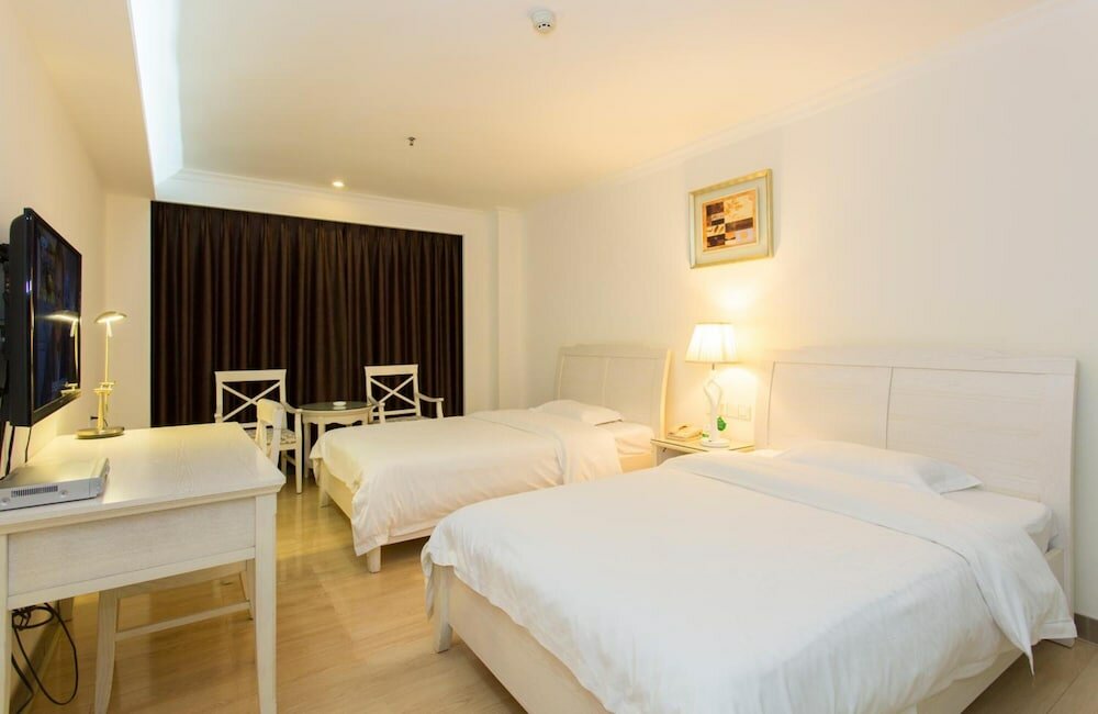 Фото Kaiserdom Hotel