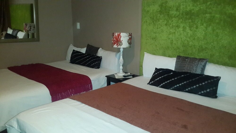 Фото Cockpit Guesthouse