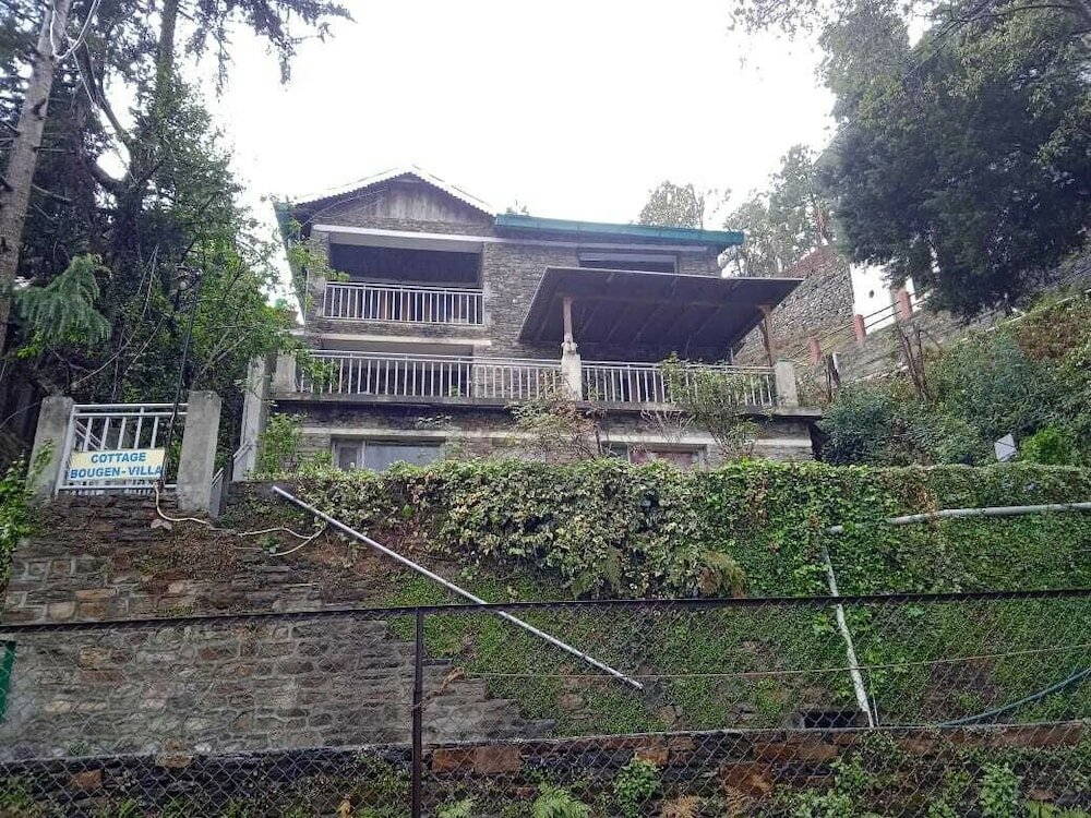 Фото The Himalayan Lodge