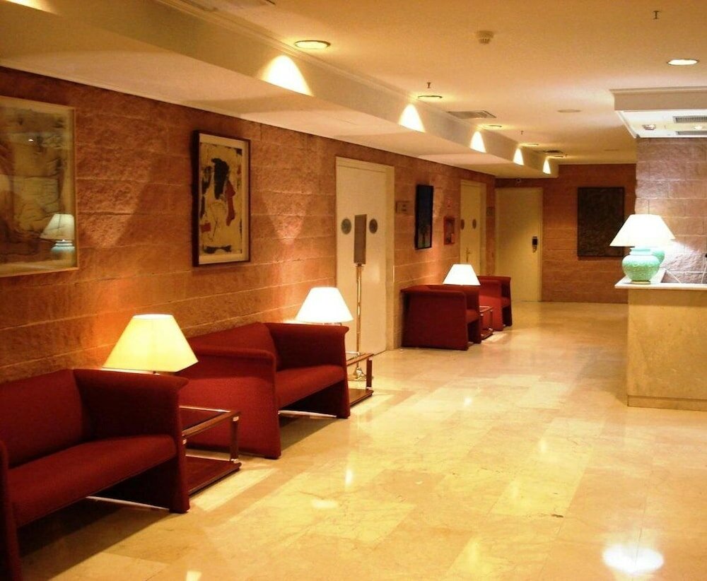 Фото Hotel Majadahonda