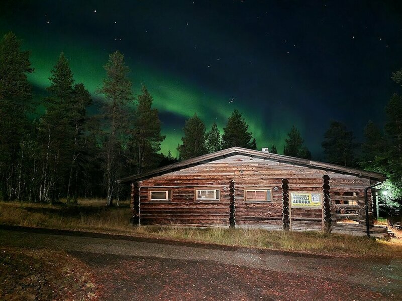 Гостиница Kuukkeli Log Houses Aurora Resort