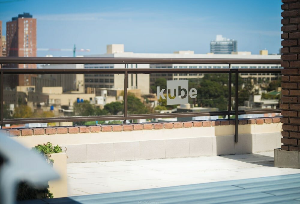 Фото Kube Apartments Express