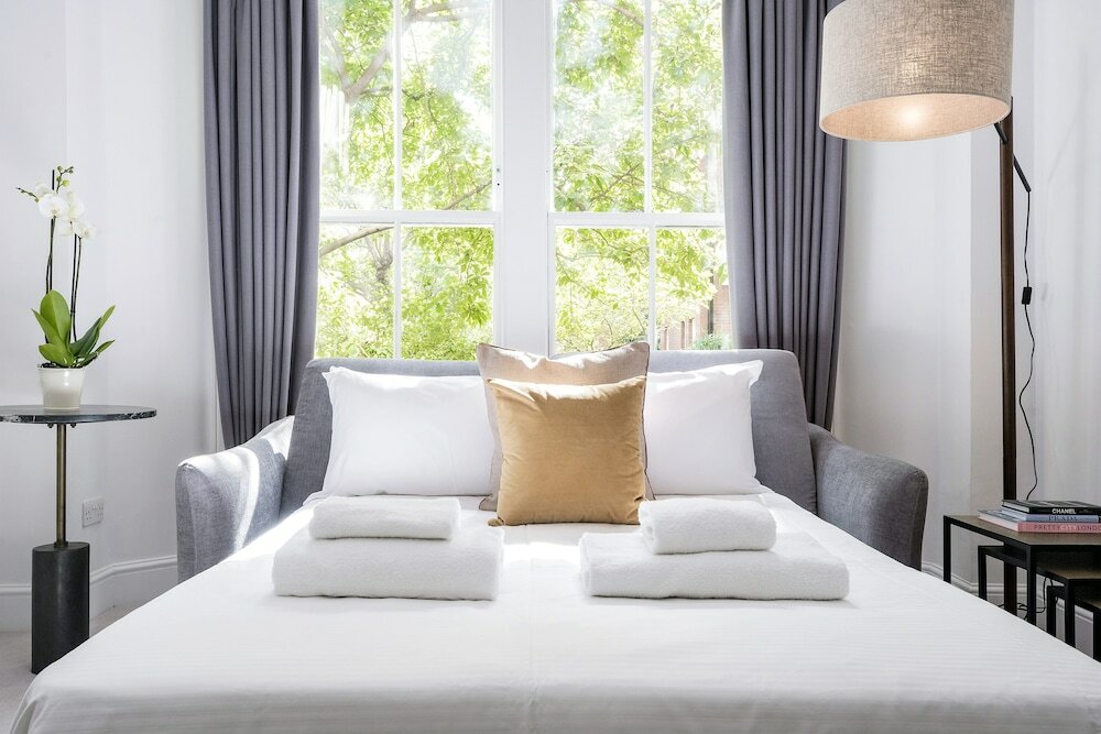 Фото 3 Sloane Gardens by UnderTheDoormat