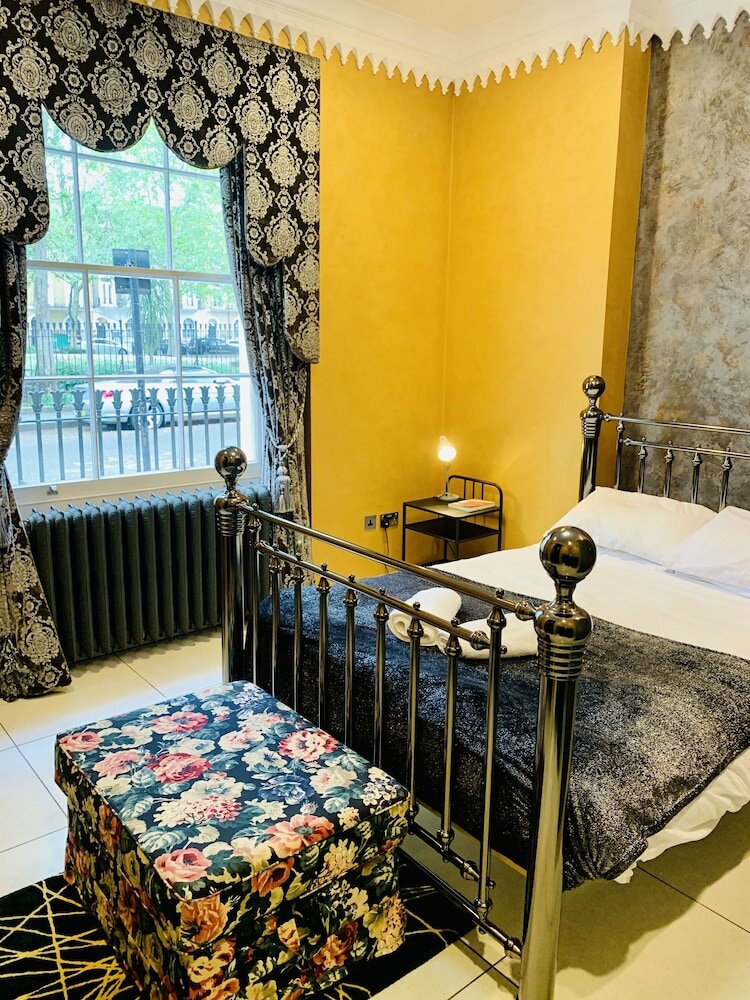 Фото The Melville Hotel by Rokxy - Kings Cross