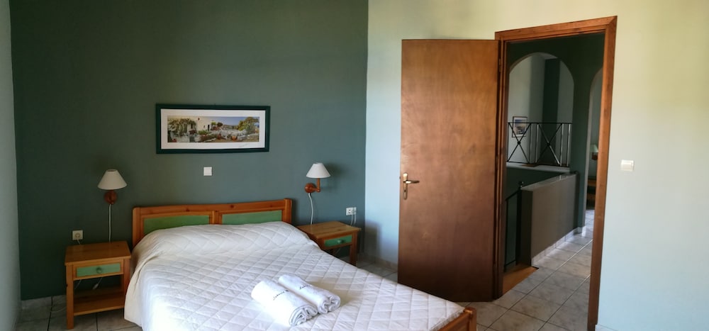 Фото Lakonia Bay - Apartments