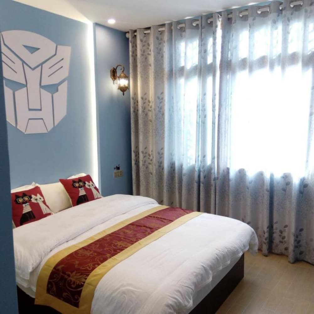 Фото Fenghuang Nanmu Inn No. 1