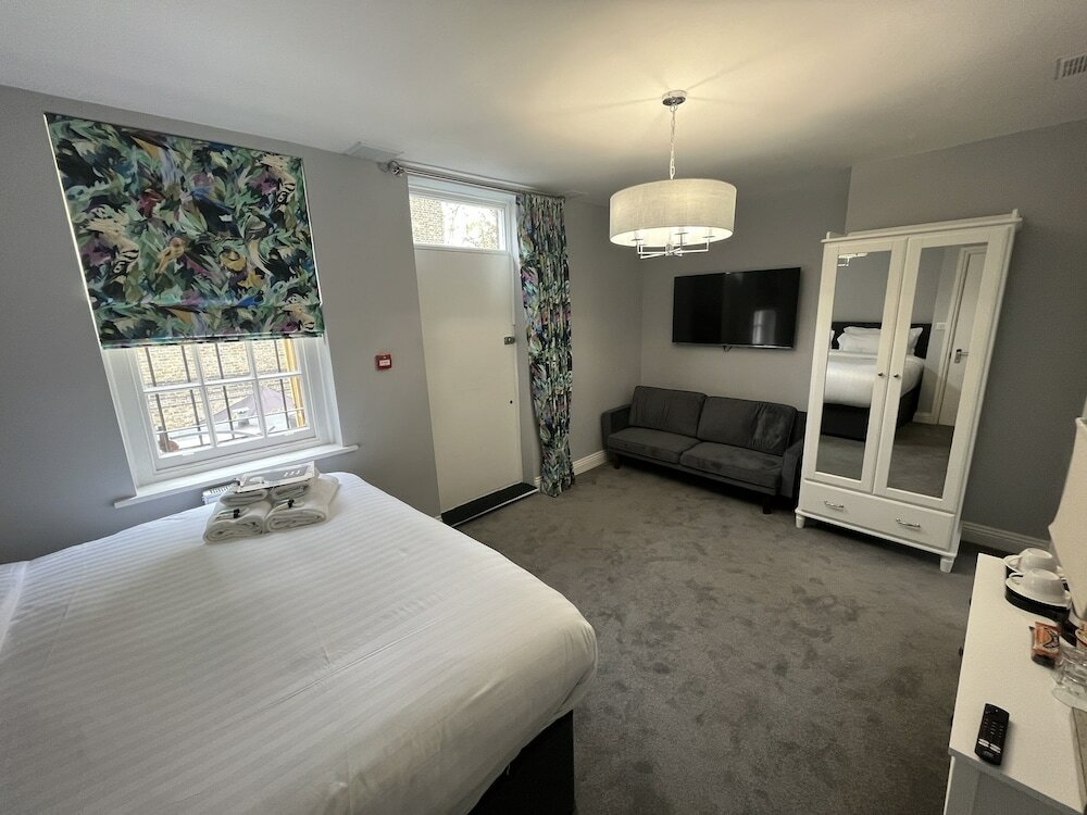 Фото Dockers Inn