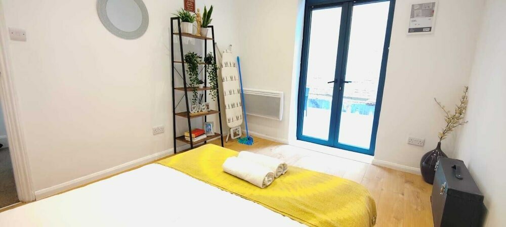 Фото 3 Bed Flat Liverpool st Spitalfields