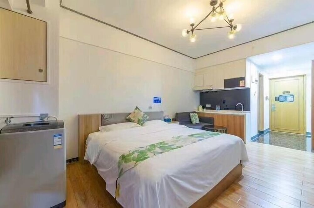 Фото ManGo Holiday Internation Apartment