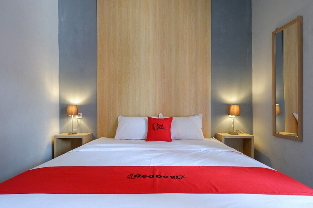 Фото RedDoorz Syariah near Alun Alun Tegal