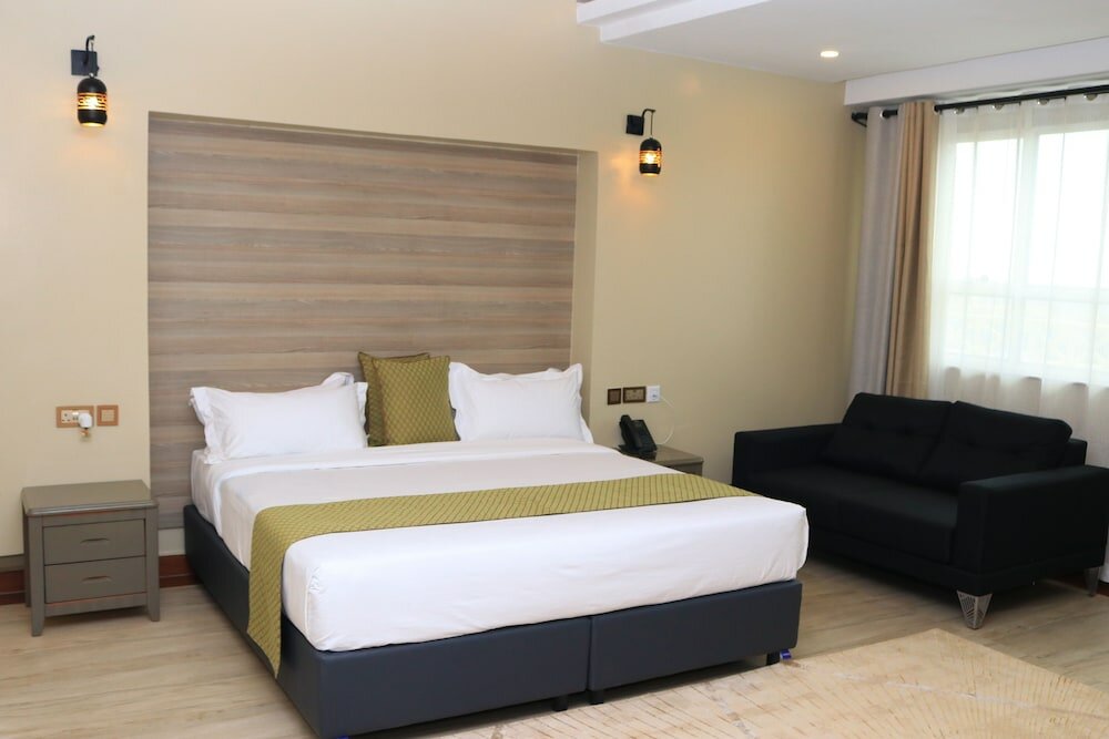 Фото Dallas Premiere Hotel