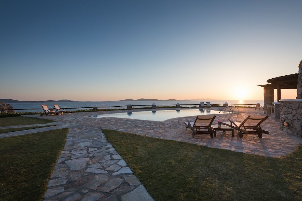 Фото Mykopetra Villas