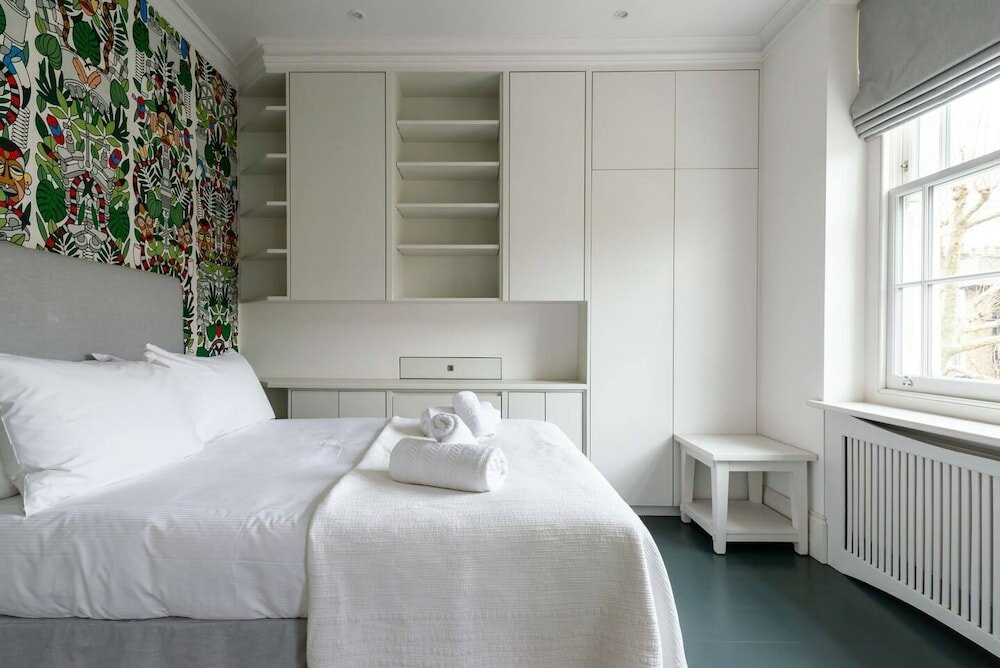 Фото Fantastic 4 Bed House in Iconic Camden