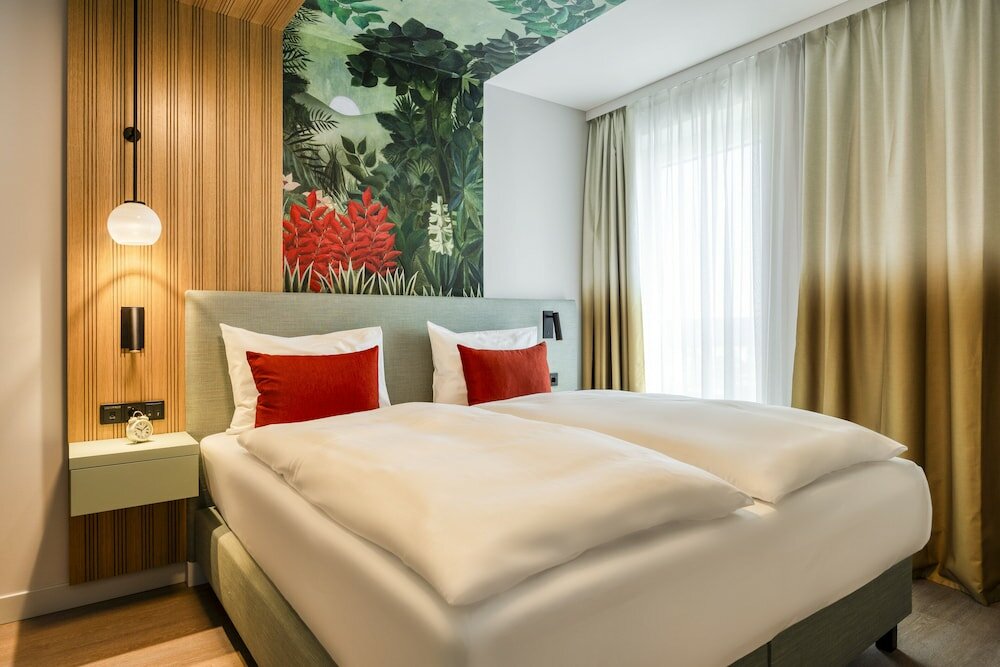 Фото отеля 2