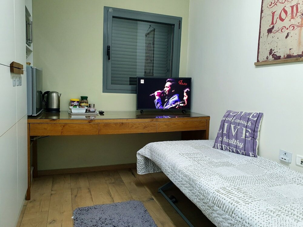 Фото Stunning guest suite in stunning village