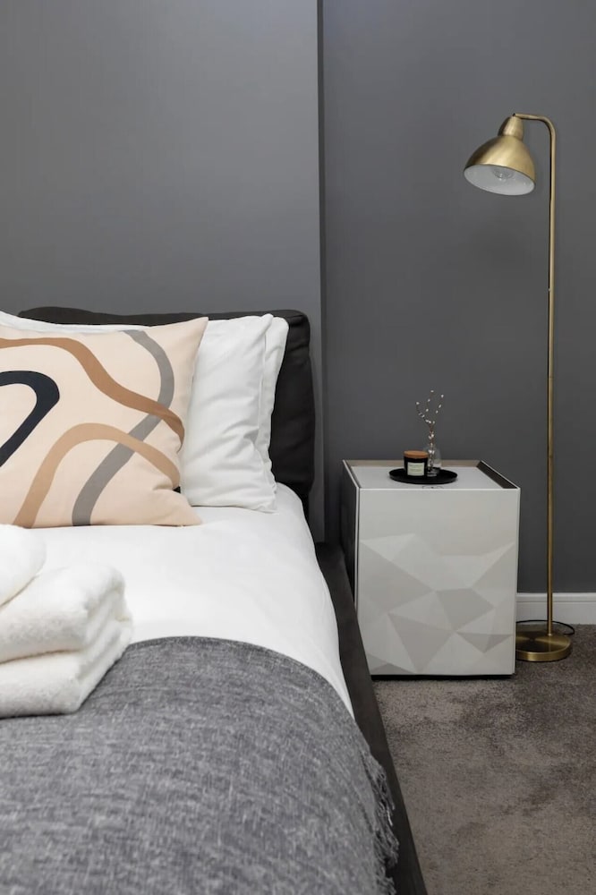 Фото Bright & Stylish 2bd Flat - Brockley