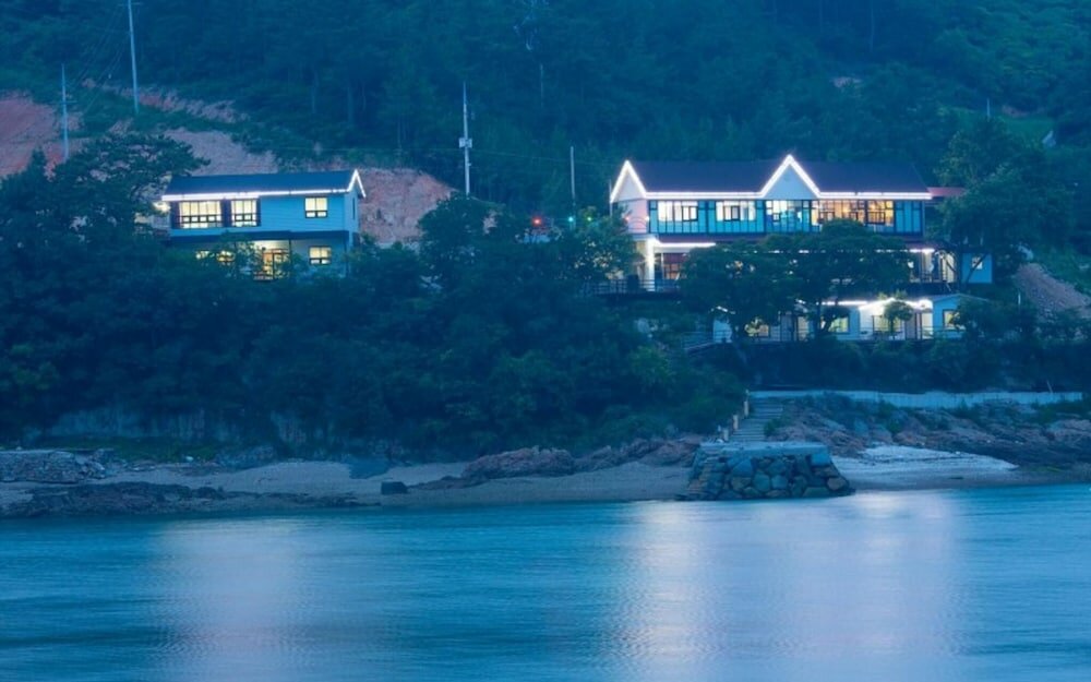 Фото Yeosu Yewon Healing Pension