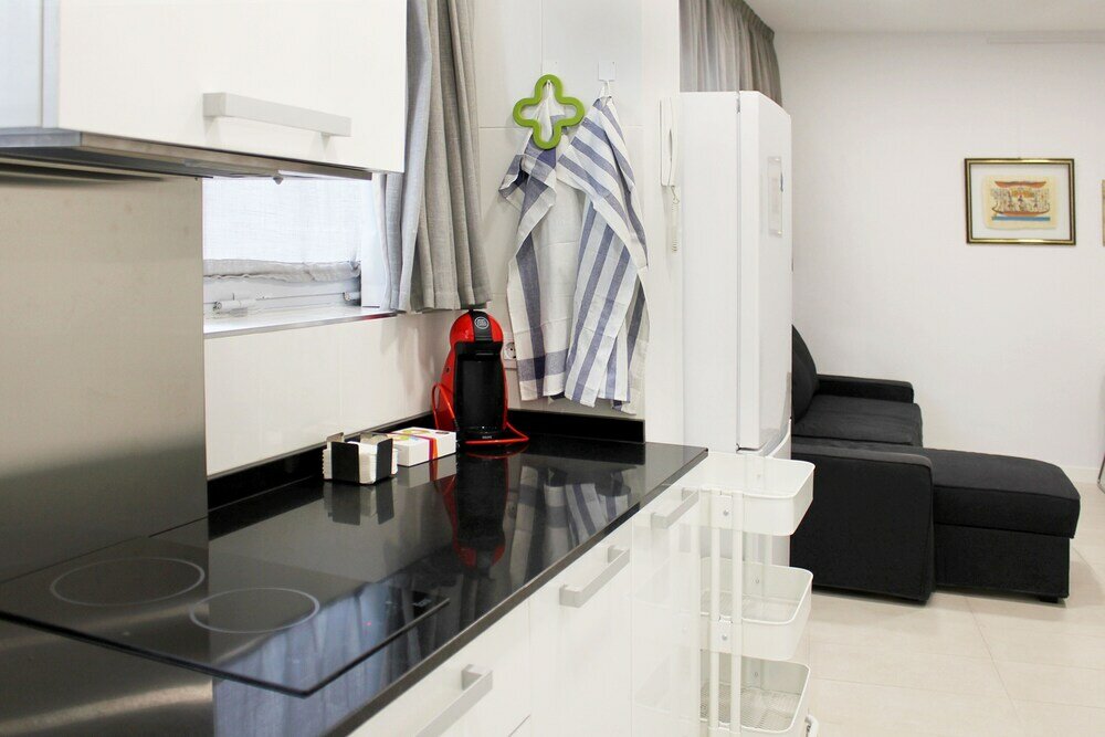 Фото Apartamentos Funway Hostel