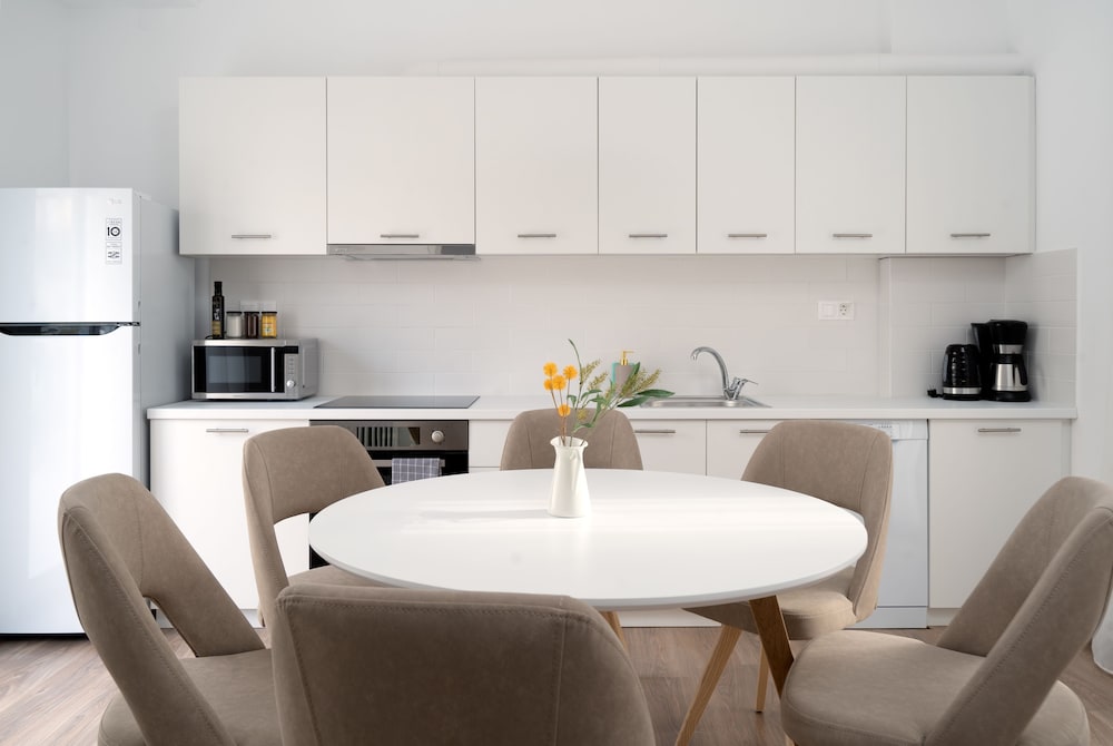 Фото Athens Hideout apt with rooftop