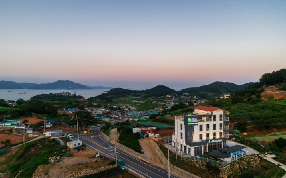 Фото Yeosu Little Forest Pension