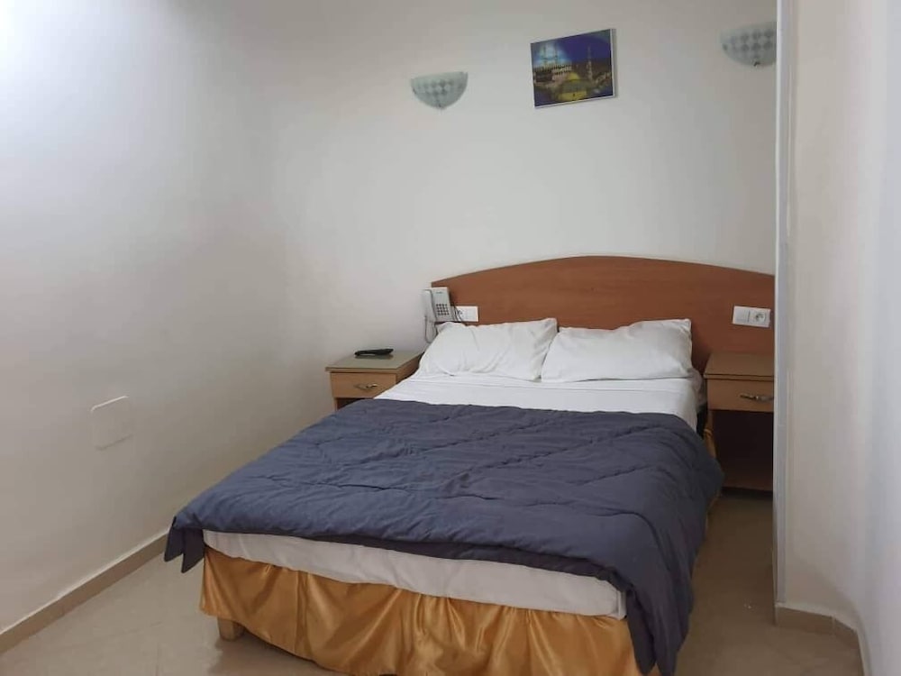 Фото Hotel Vallée des Jardins