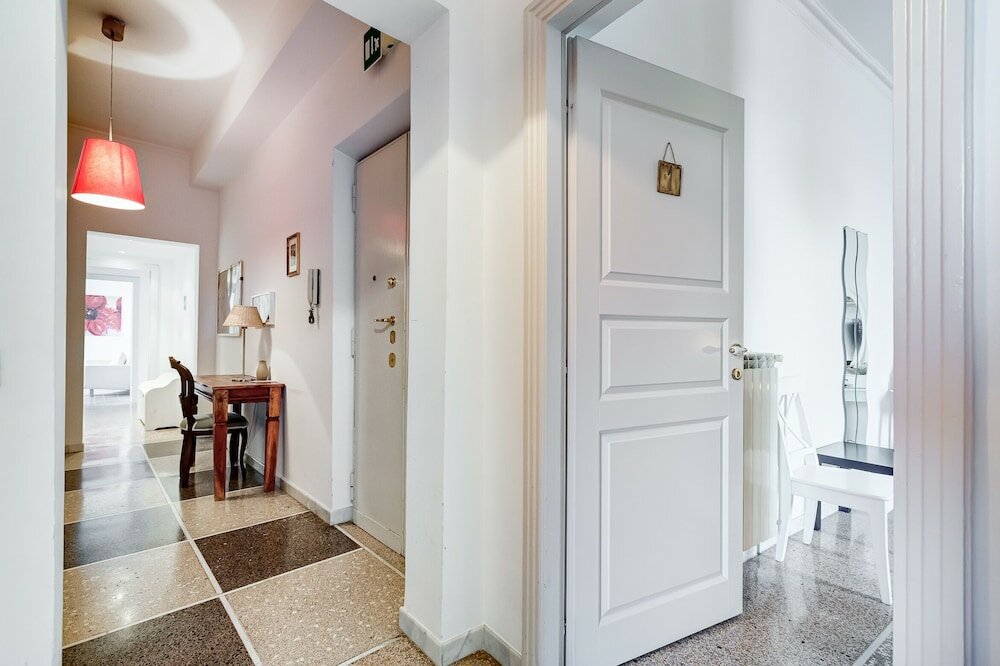 Фото Giulio Cesare Vatican Apartment