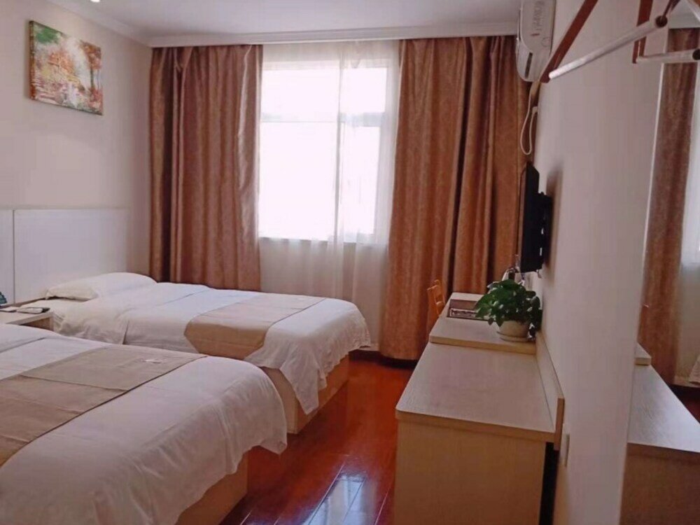 Фото GreenTree Inn Shanghai Songjiang District Sijing Town Sijing Metro Station Express Hotel