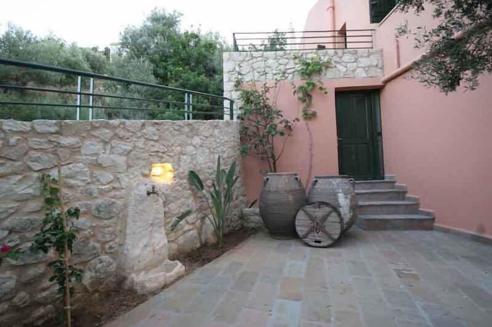 Фото Kastellos Village - Agathes Houses