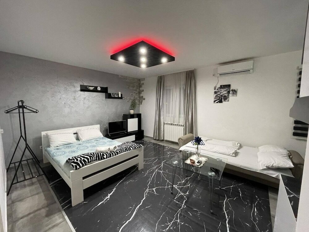 Фото Airport Apartments Belgrade