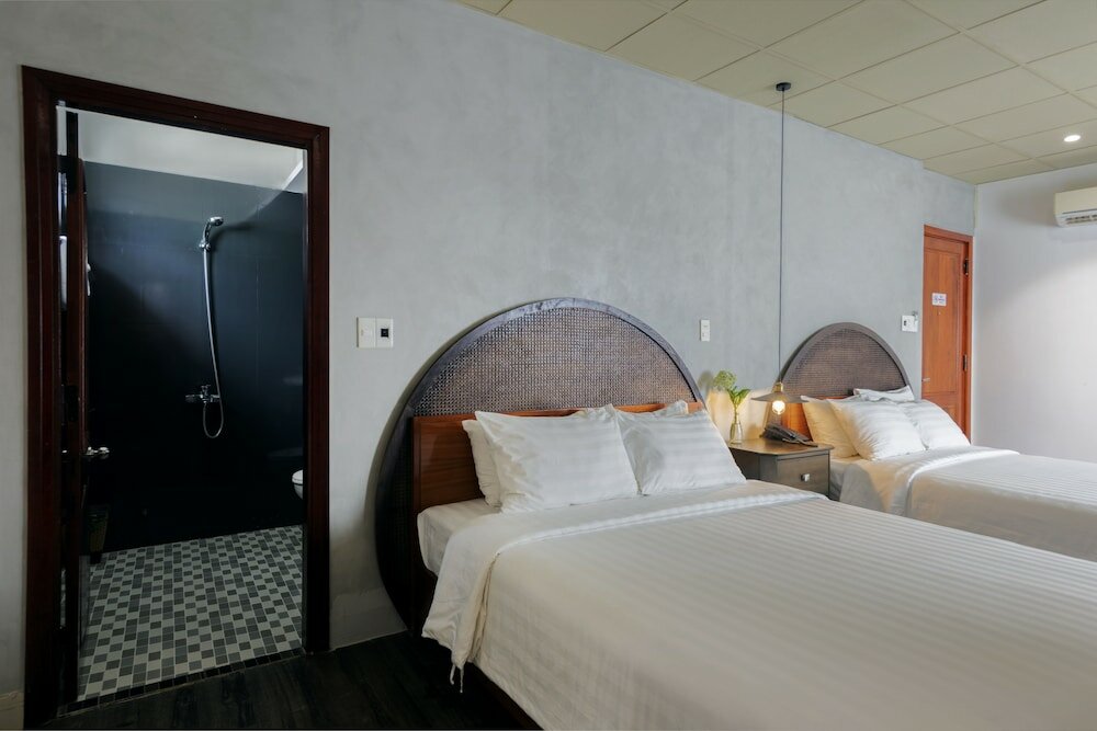 Фото M Boutique Hotel