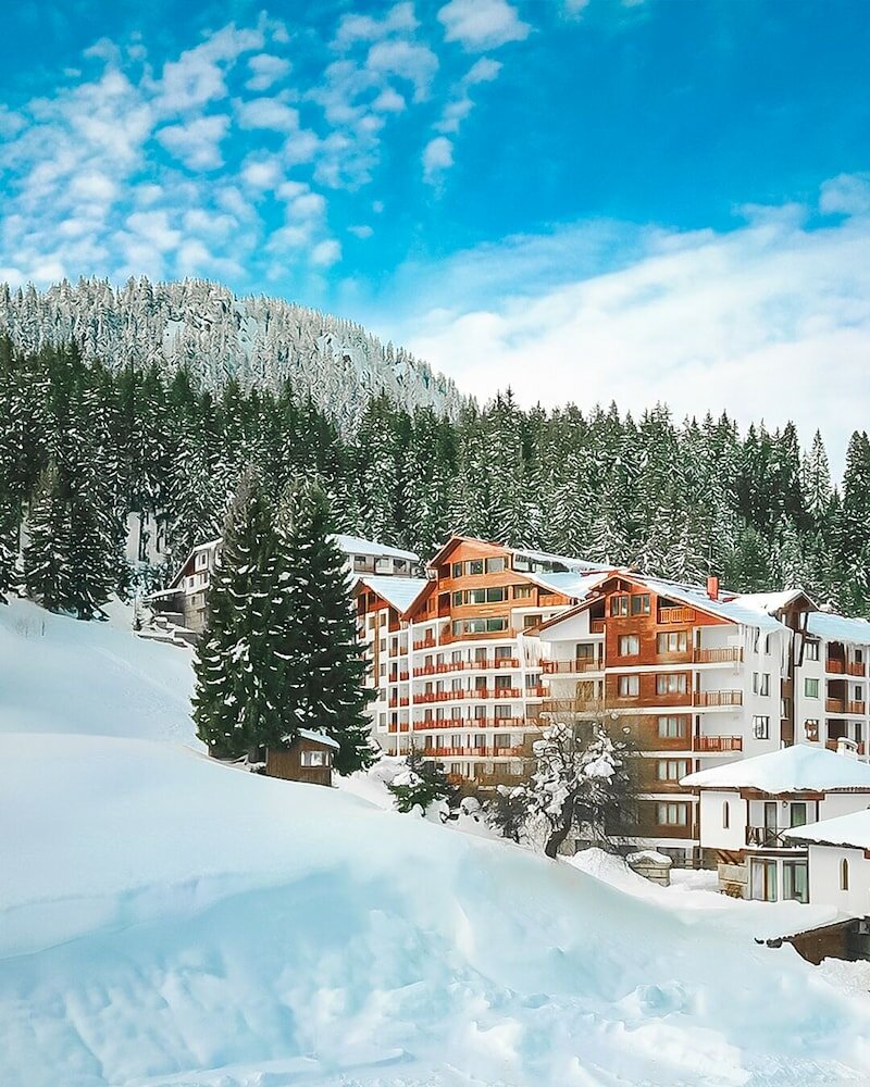 Фото Forest Nook Aparthotel