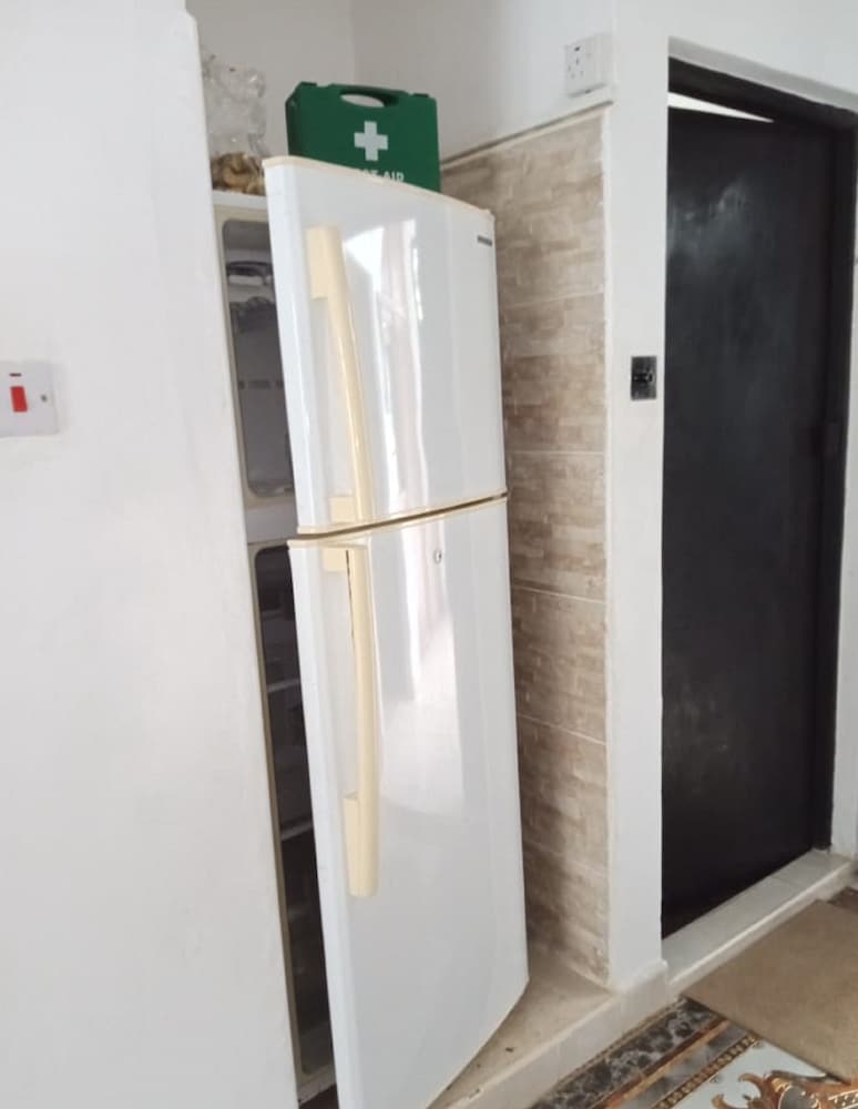 Фото 3 Bedroom Apartment In Nyali