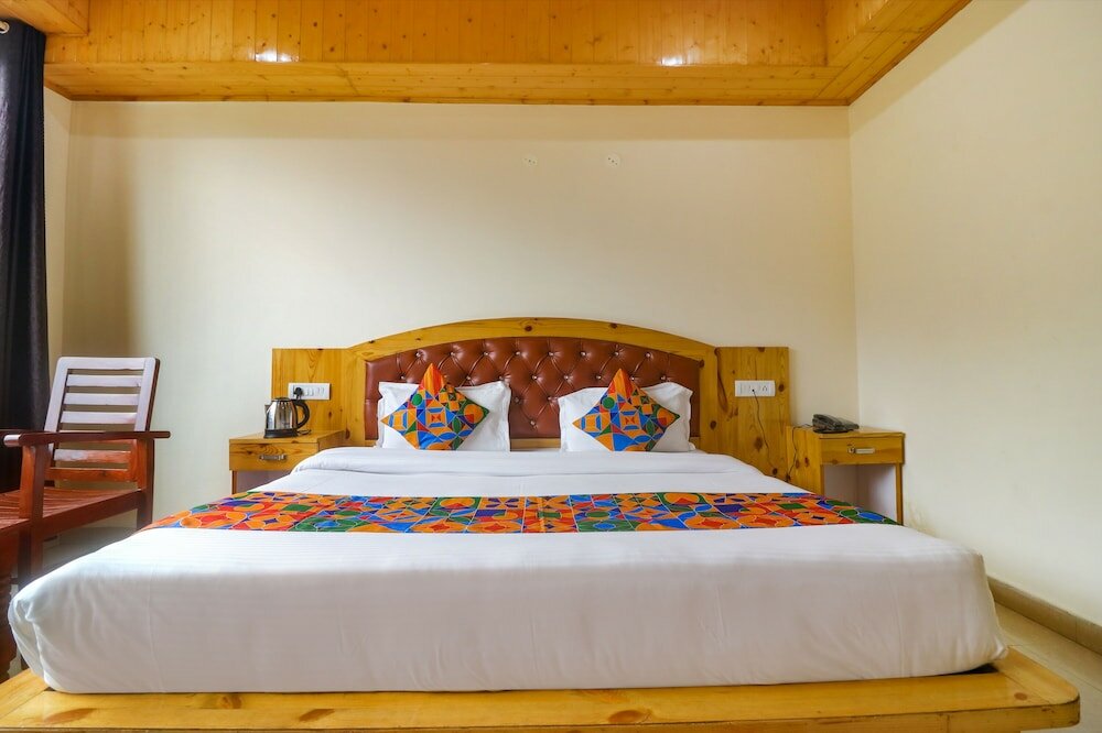 Фото Fabhotel Castle Rock