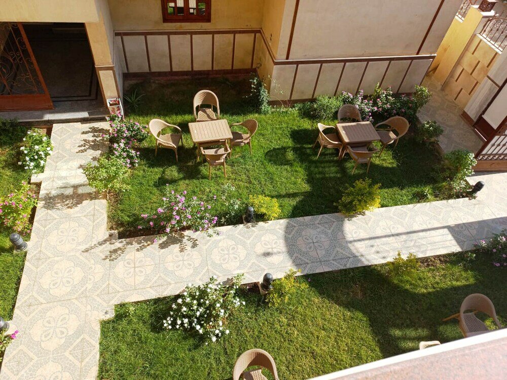 Фото Mikhaila Guest House