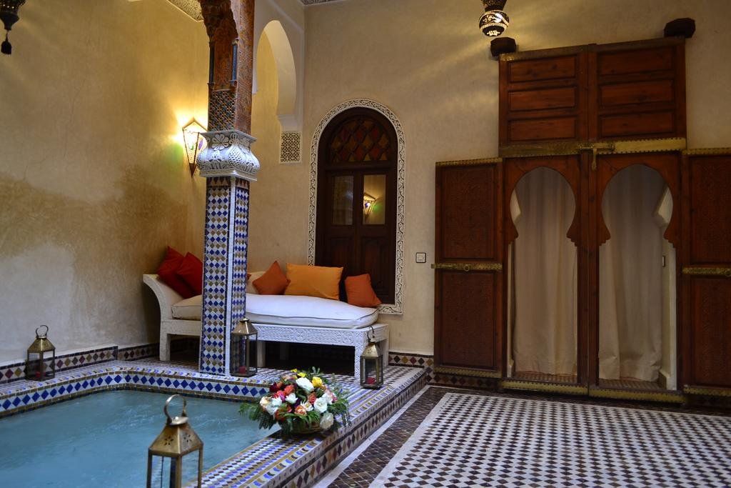 Фото Riad Charik
